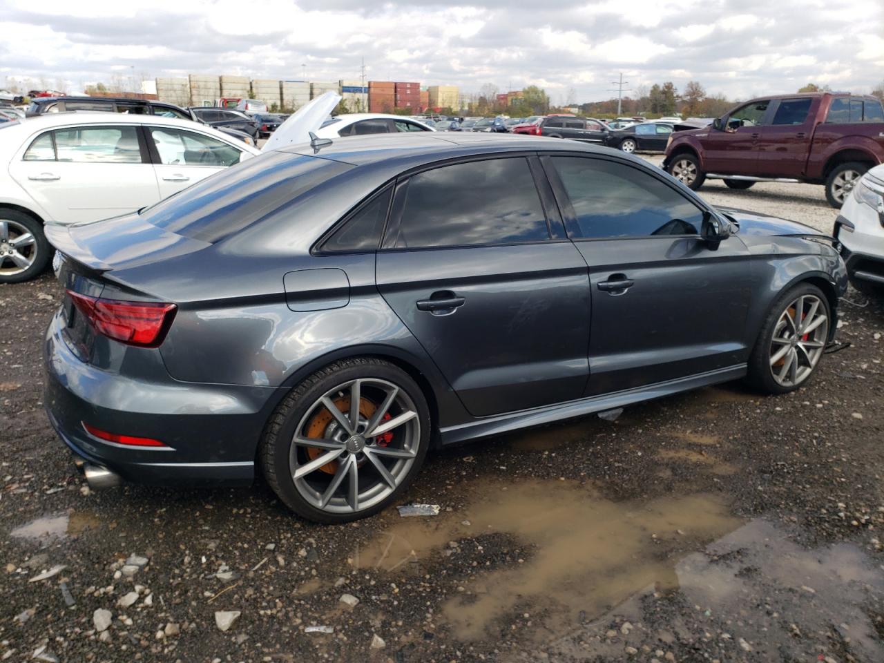 Obraz 3 z 2018 AUDI S3 PREMIUM PLUS 2018 z VIN WAUB1GFF3J1080851