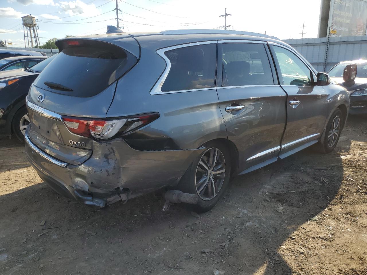 Image 3 of 2017 INFINITI QX60  2017 with VIN 5N1DL0MM2HC543345