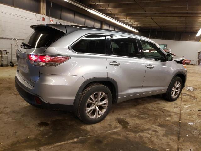 Obraz 3 z 2015 TOYOTA HIGHLANDER XLE 2015 z VIN 5TDJKRFH5FS215508