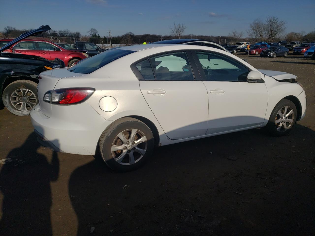 Obraz 3 z 2010 MAZDA 3 I 2010 z VIN JM1BL1SG8A1303202