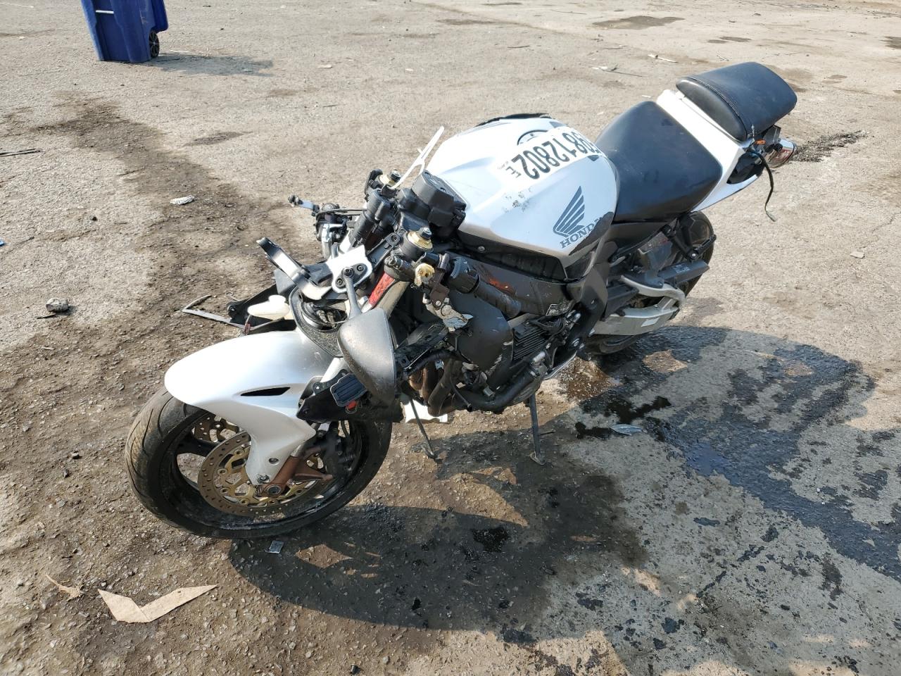 Image 2 of 2004 HONDA CBR1000 RR 2004 with VIN JH2SC57024M002695