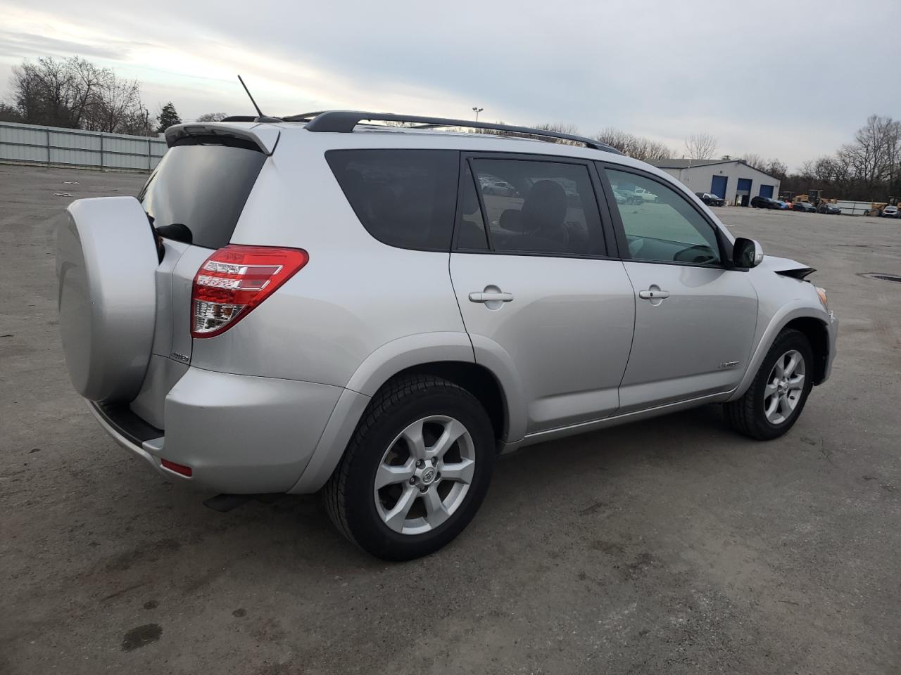 Изображение 3 2012 TOYOTA RAV4 LIMITED 2012 с VIN 2T3DF4DV7CW262157