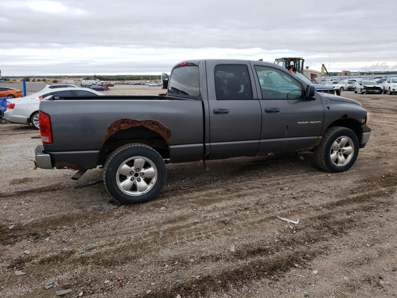 Image 3 of 2004 DODGE RAM 1500 ST 2004 with VIN 1D7HU18D94S724807