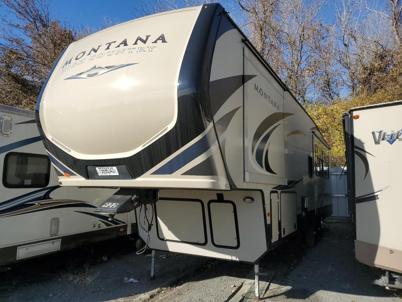 Image 2 of 2019 KEYSTONE TRVL TRL 2019 with VIN 4YDF32120KA741580