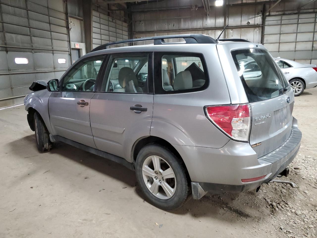 Изображение 2 2011 SUBARU FORESTER 2.5X 2011 с VIN JF2SHBBC5BH735891