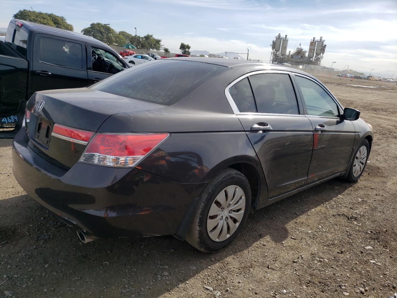 Изображение 3 2011 HONDA ACCORD LX 2011 с VIN 1HGCP2F3XBA044270
