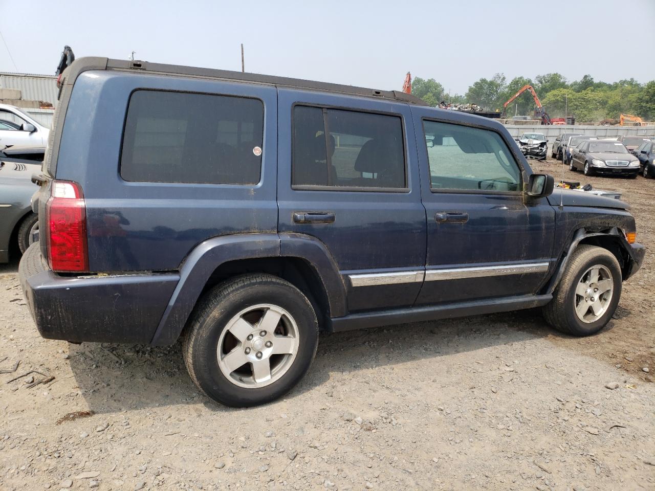 Obraz 3 z 2010 JEEP COMMANDER SPORT 2010 z VIN 1J4RG4GK1AC121857