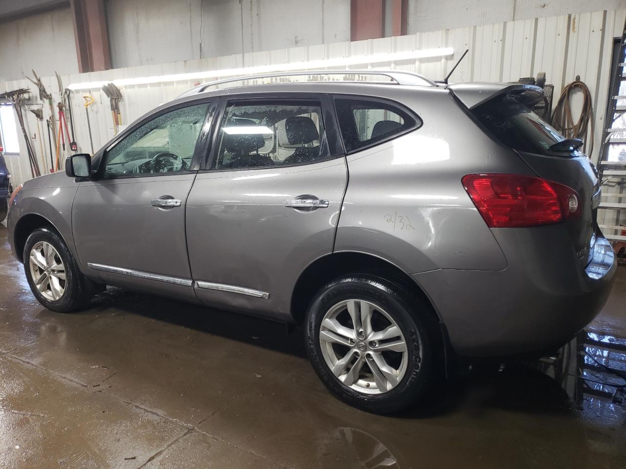 Image 2 of 2015 NISSAN ROGUE SELECT S 2015 with VIN JN8AS5MV9FW259937