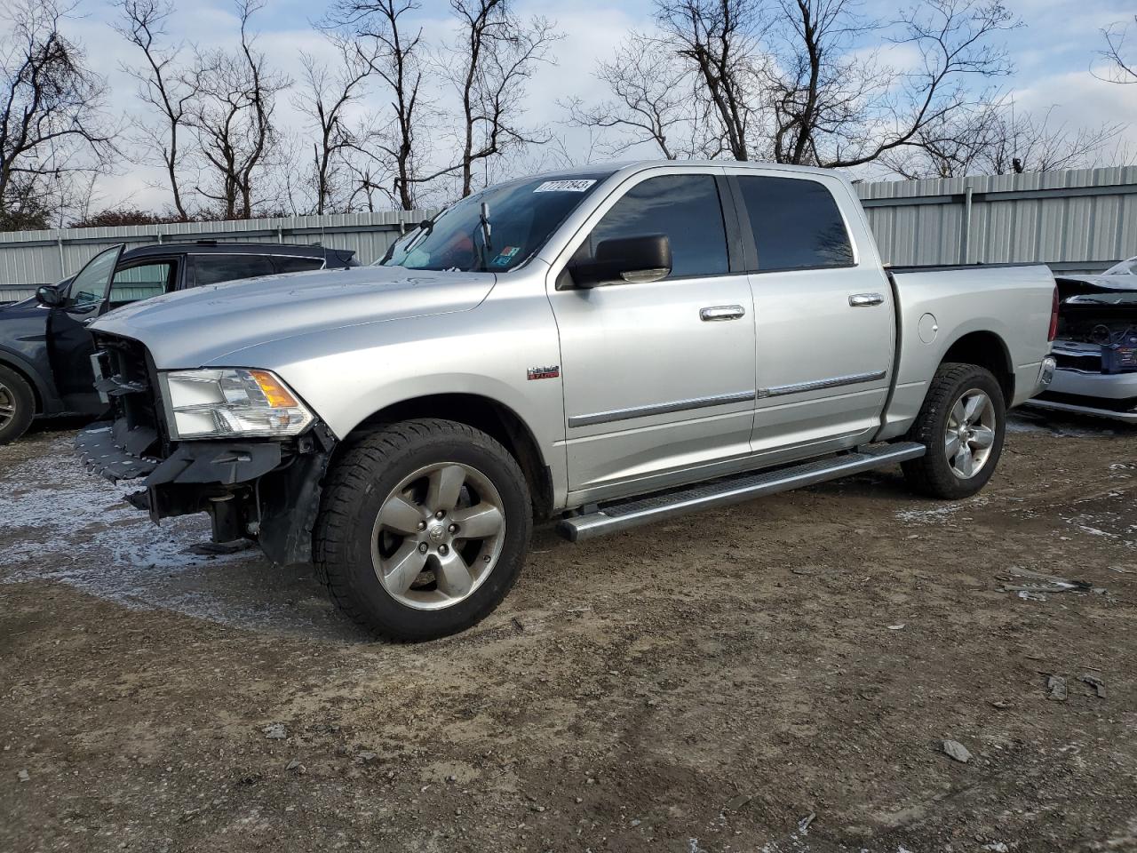 Image 1 of 2016 RAM 1500 SLT 2016 with VIN 1C6RR7LT7GS366426