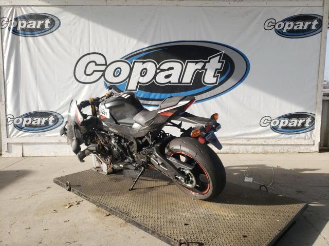 Image 3 of 2022 SUZUKI GSX-R1000 R 2022 with VIN JS1DM11H4N7100367