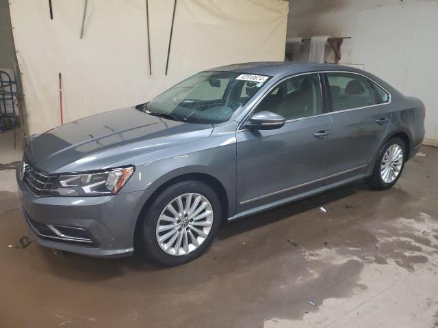 Image 1 of 2016 VOLKSWAGEN PASSAT SE 2016 with VIN 1VWBS7A30GC015561
