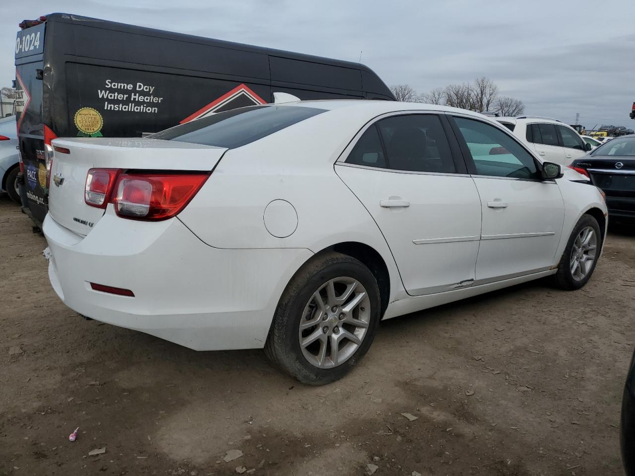 Изображение 3 2015 CHEVROLET MALIBU 1LT 2015 с VIN 1G11C5SL2FF316885