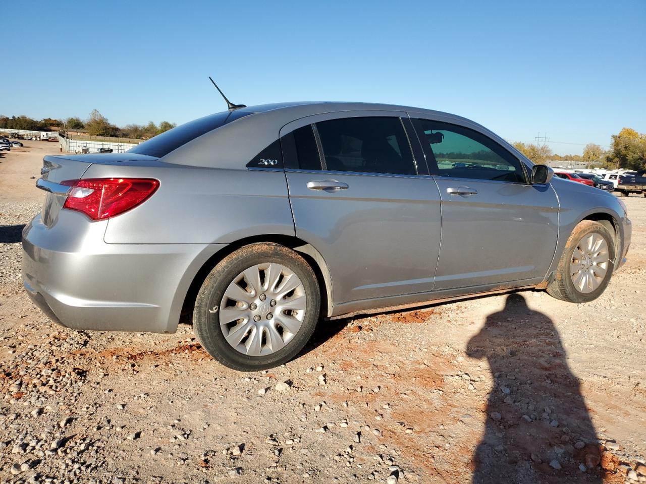 Изображение 3 2014 CHRYSLER 200 LX 2014 с VIN 1C3CCBAG8EN137228