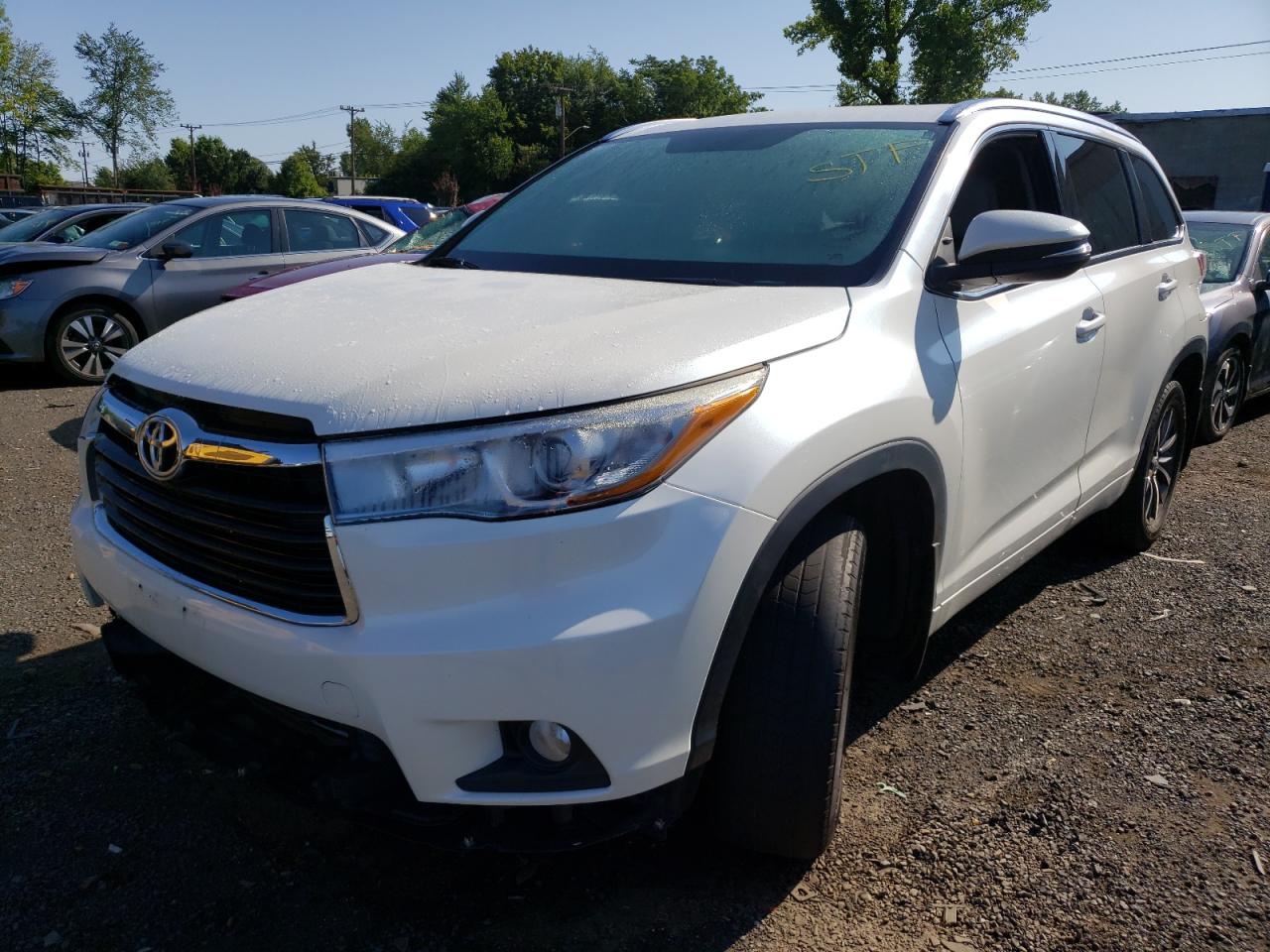 Изображение 1 2016 TOYOTA HIGHLANDER XLE 2016 с VIN 5TDJKRFH7GS328751