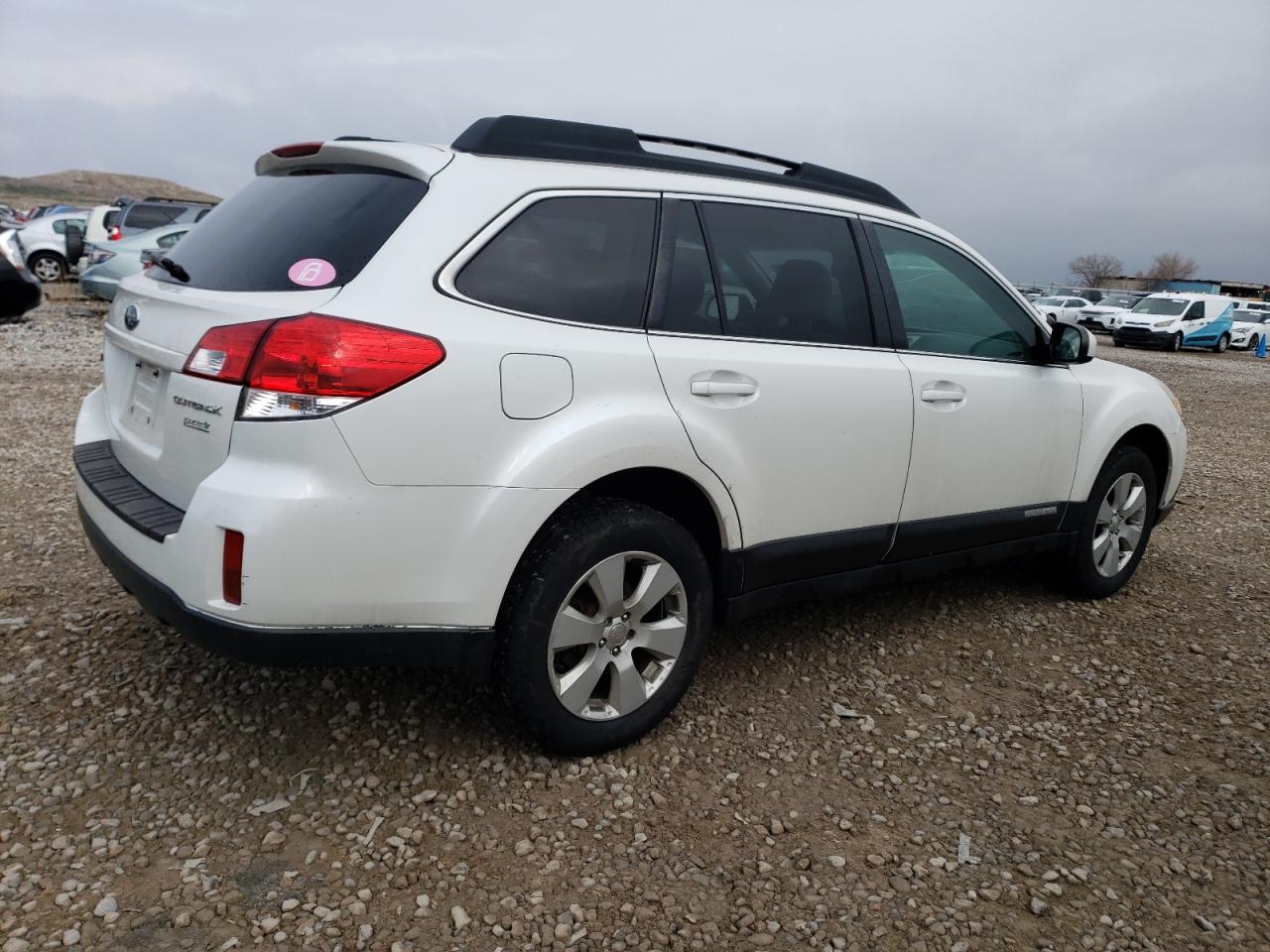 Image 3 of 2011 SUBARU OUTBACK 2.5I PREMIUM 2011 with VIN 4S4BRBCC0B3399103