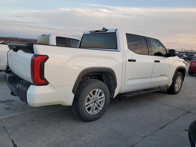 Изображение 3 2022 TOYOTA TUNDRA CREWMAX SR 2022 с VIN 5TFLA5AB9NX004666