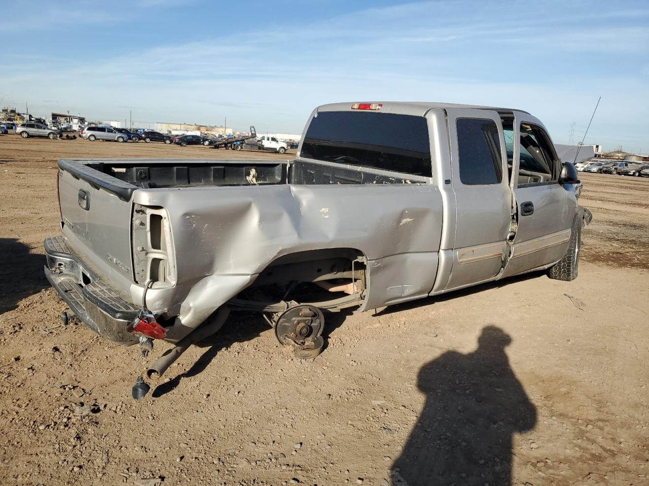 Image 3 of 2005 CHEVROLET SILVERADO C1500 2005 with VIN 2GCEC19V951165753