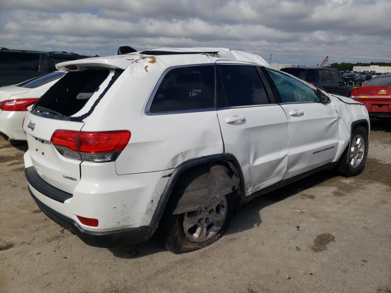 Image 3 of 2015 JEEP GRAND CHEROKEE LAREDO 2015 with VIN 1C4RJEAG8FC219650