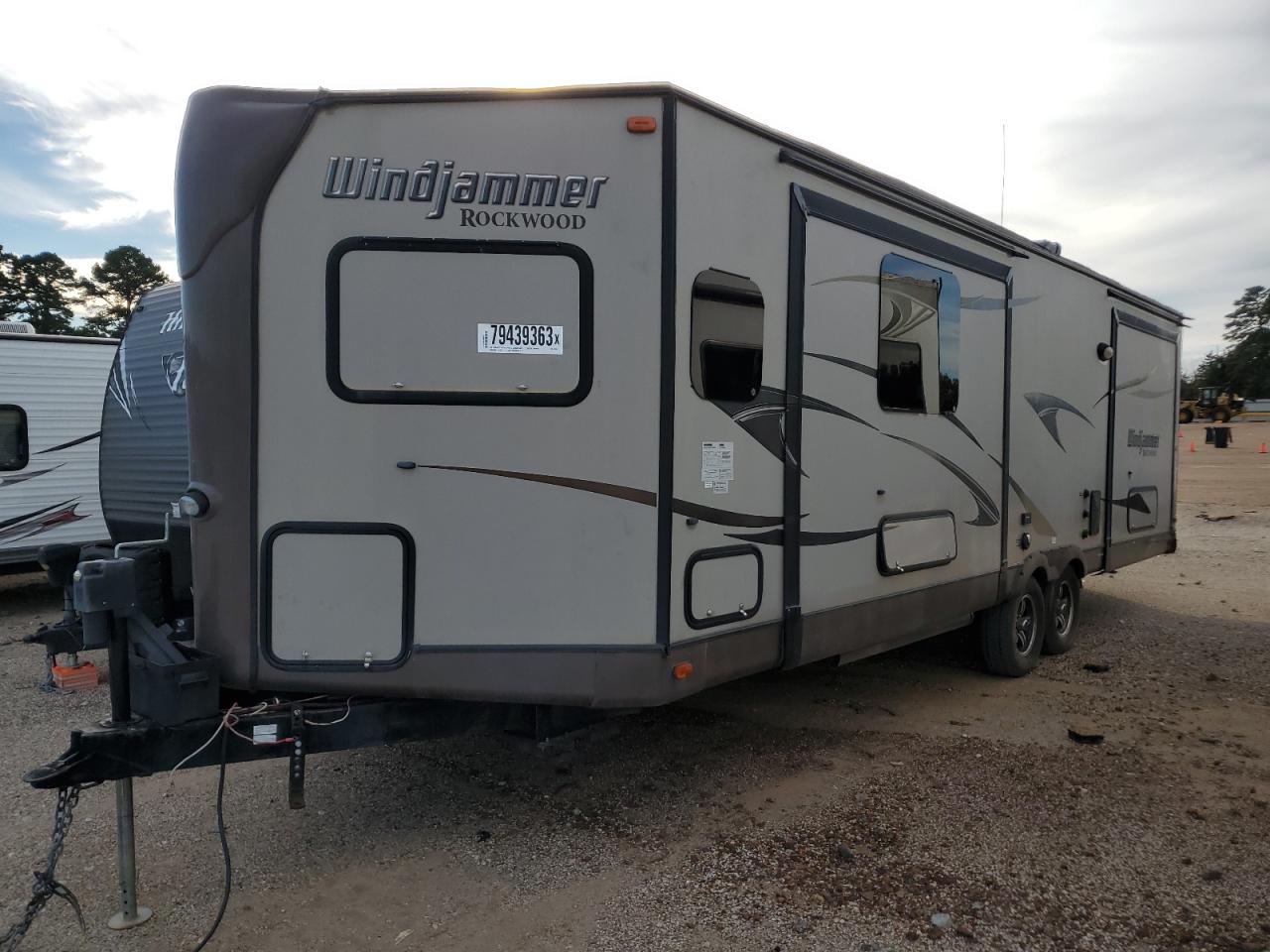 Image 2 of 2014 TRAV TRAILER 2014 with VIN 4X4TRLD29E1852956