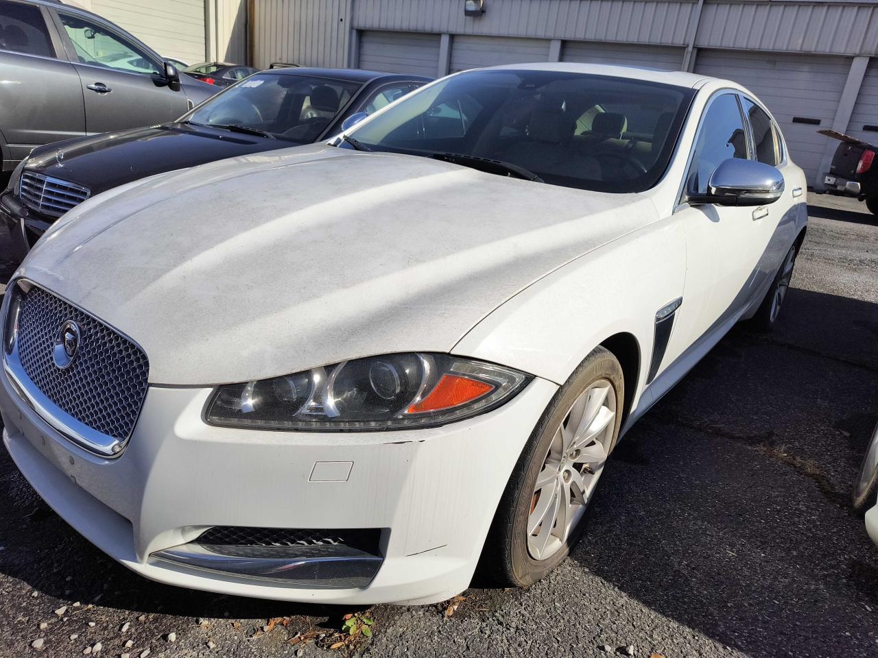 Изображение 2 2012 JAGUAR XF  2012 с VIN SAJWA0FB8CLS21804