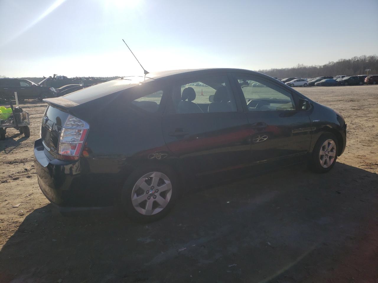 Image 3 of 2006 TOYOTA PRIUS  2006 with VIN JTDKB20U667538820
