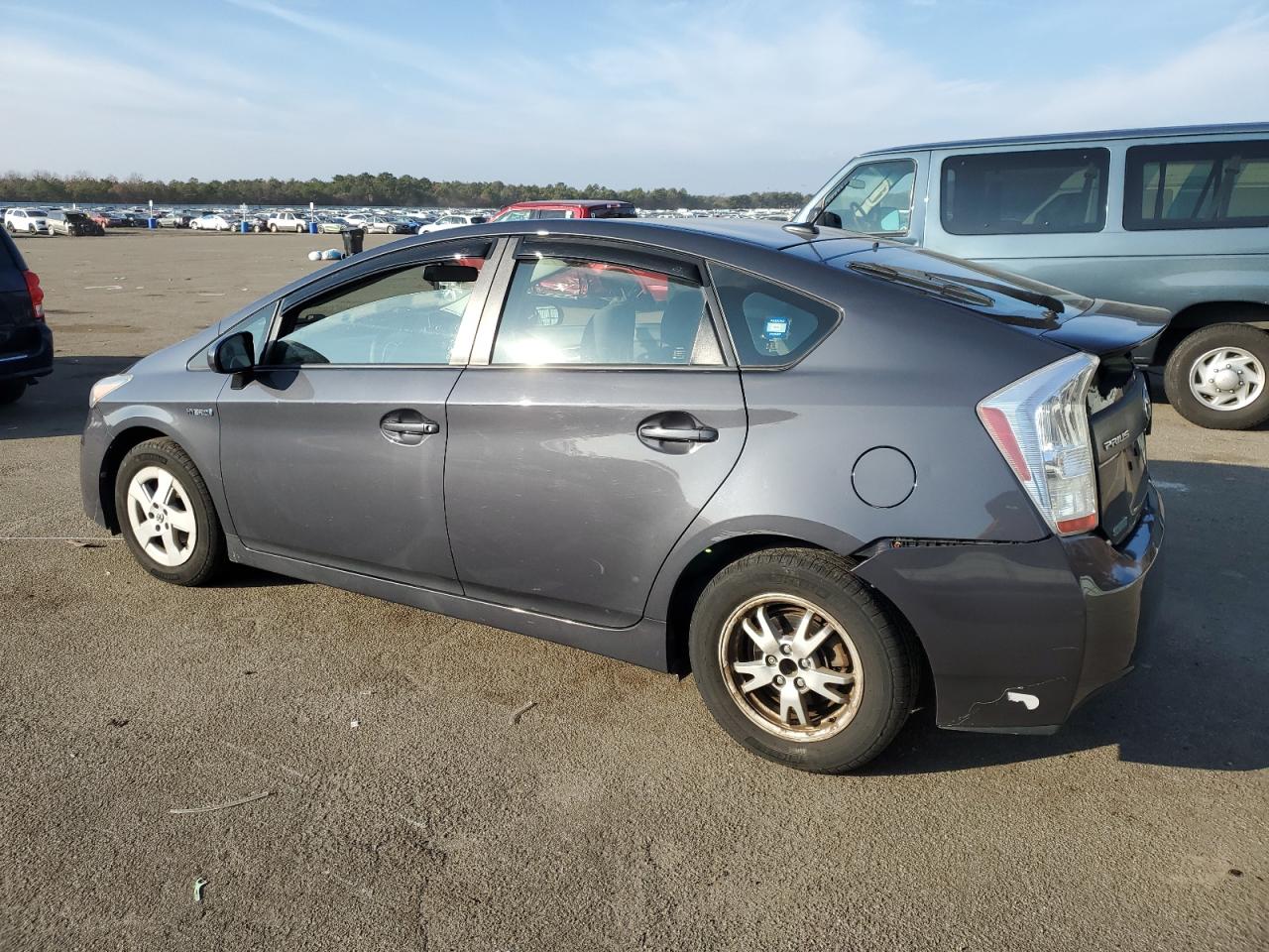 Image 2 of 2010 TOYOTA PRIUS  2010 with VIN JTDKN3DU1A0016492