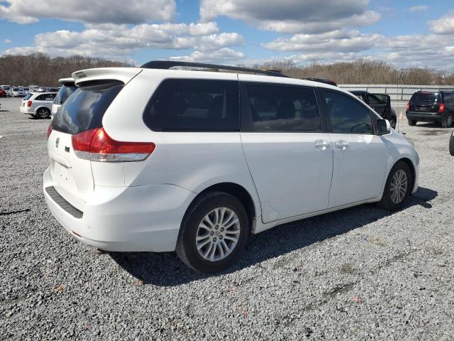 Image 3 of 2013 TOYOTA SIENNA XLE 2013 with VIN 5TDYK3DC6DS324382