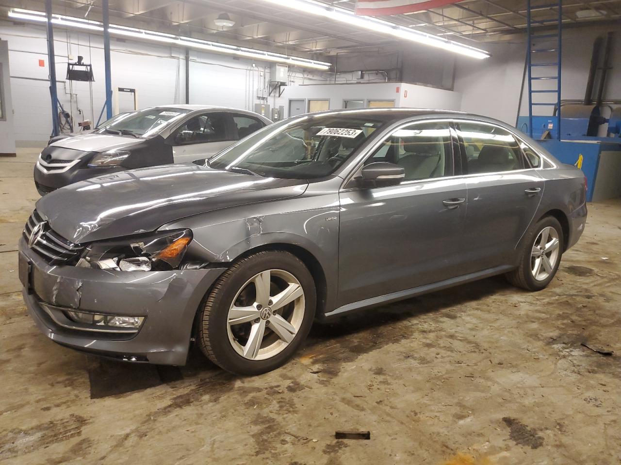 Image 1 of 2015 VOLKSWAGEN PASSAT S 2015 with VIN 1VWAS7A33FC121920