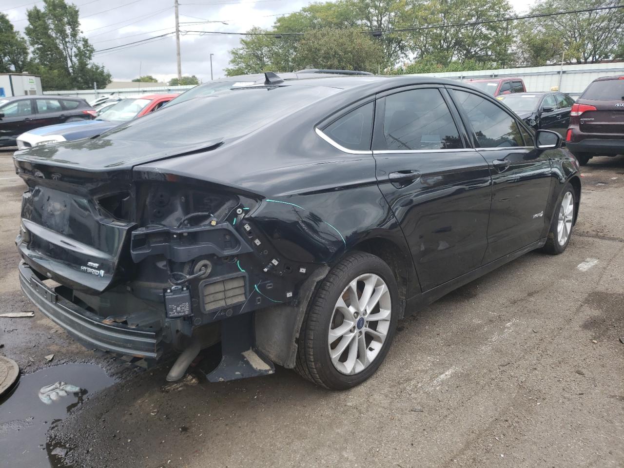 Изображение 3 2019 FORD FUSION SE 2019 с VIN 3FA6P0LU8KR121713