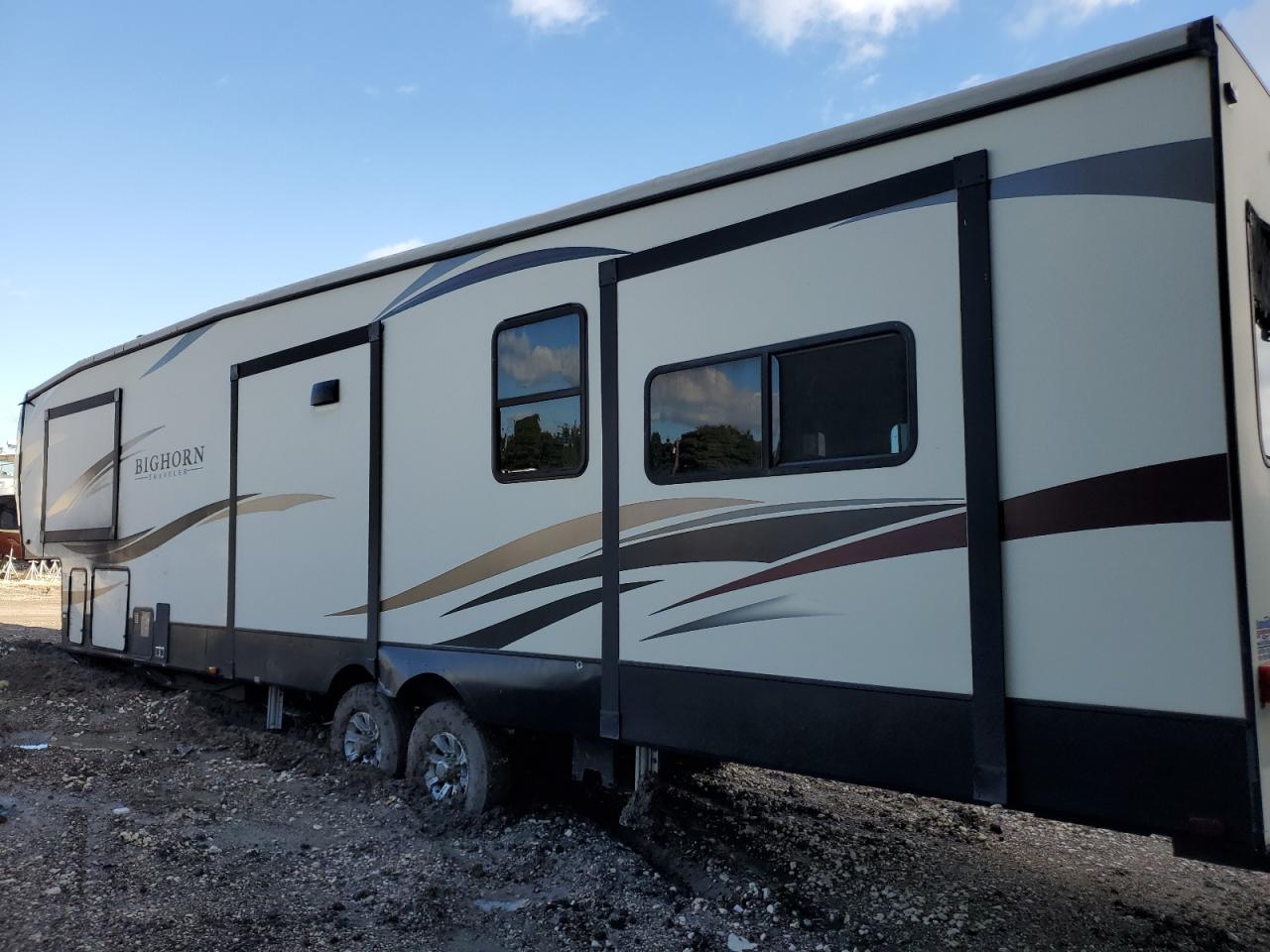 Image 3 of 2017 BIGH 5TH WHEEL 2017 with VIN 5SFBG4220HE334969