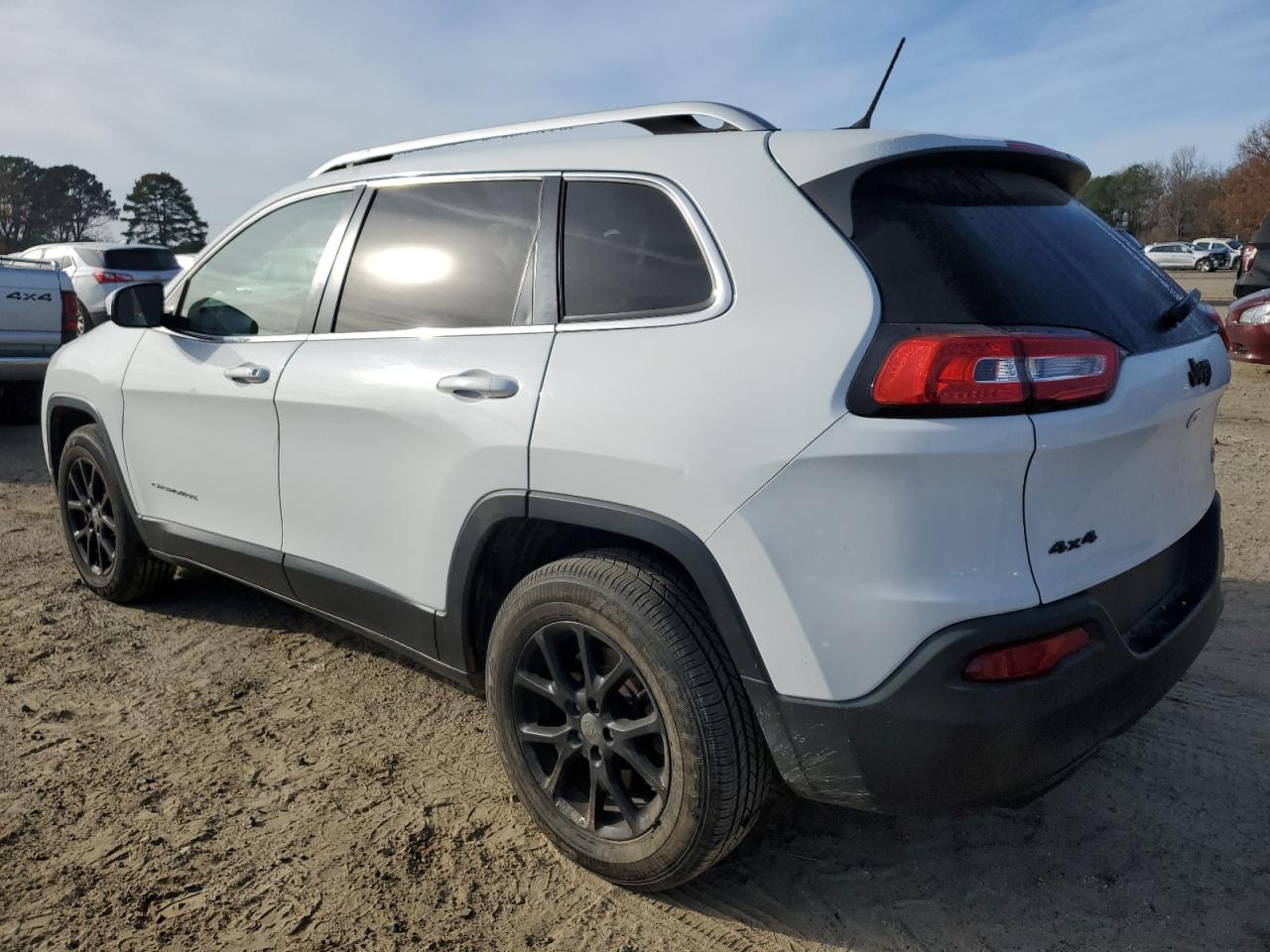 Image 2 of 2015 JEEP CHEROKEE LATITUDE 2015 with VIN 1C4PJMCS6FW501495