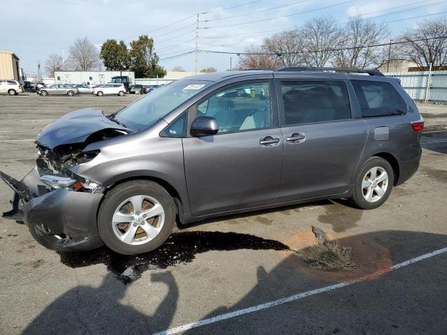 Изображение 1 2017 TOYOTA SIENNA LE 2017 с VIN 5TDKZ3DC1HS856470