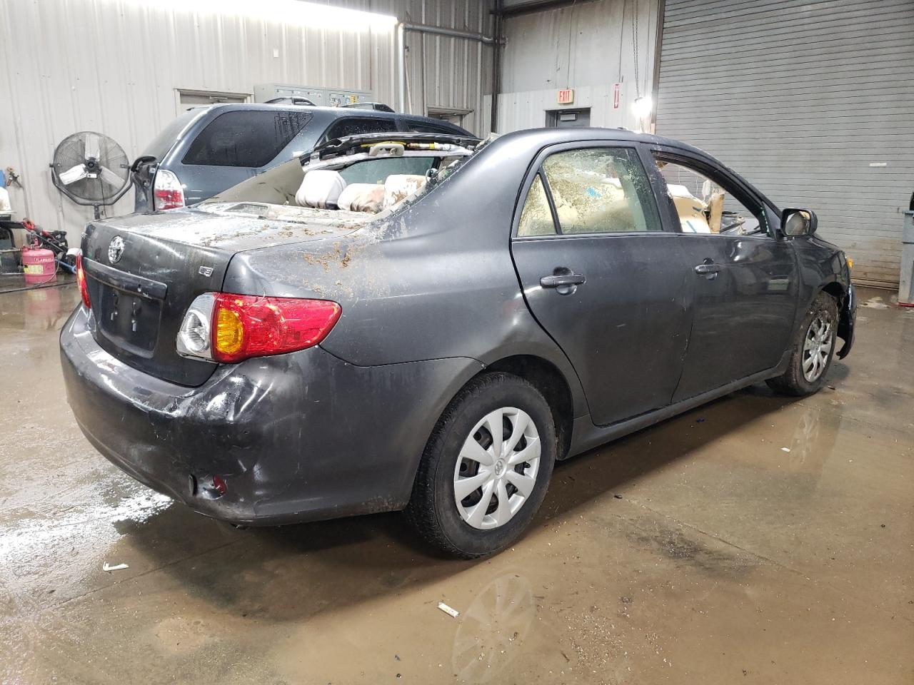 Obraz 3 z 2010 TOYOTA COROLLA BASE 2010 z VIN 1NXBU4EE7AZ315523