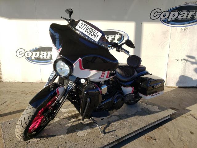 Obraz 2 z 2012 HARLEY-DAVIDSON FLHTK ELECTRA GLIDE ULTRA LIMITED 2012 z VIN 1HD1KEM12CB666055