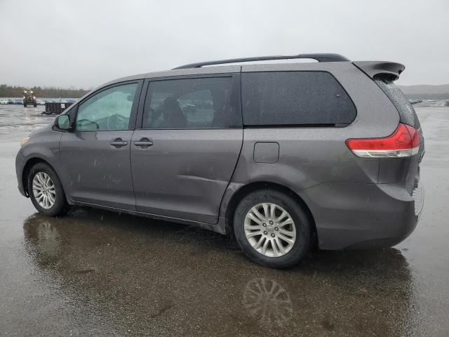 Изображение 2 2013 TOYOTA SIENNA XLE 2013 с VIN 5TDYK3DC9DS391543