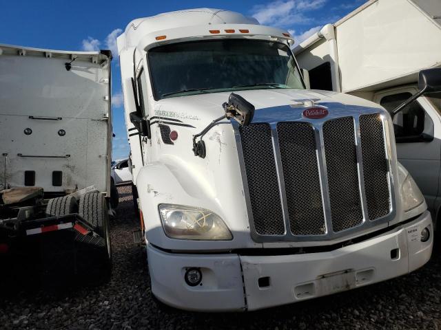 Obraz 1 z 2016 PETERBILT 579  2016 z VIN 1NPBDH9X3GD327693
