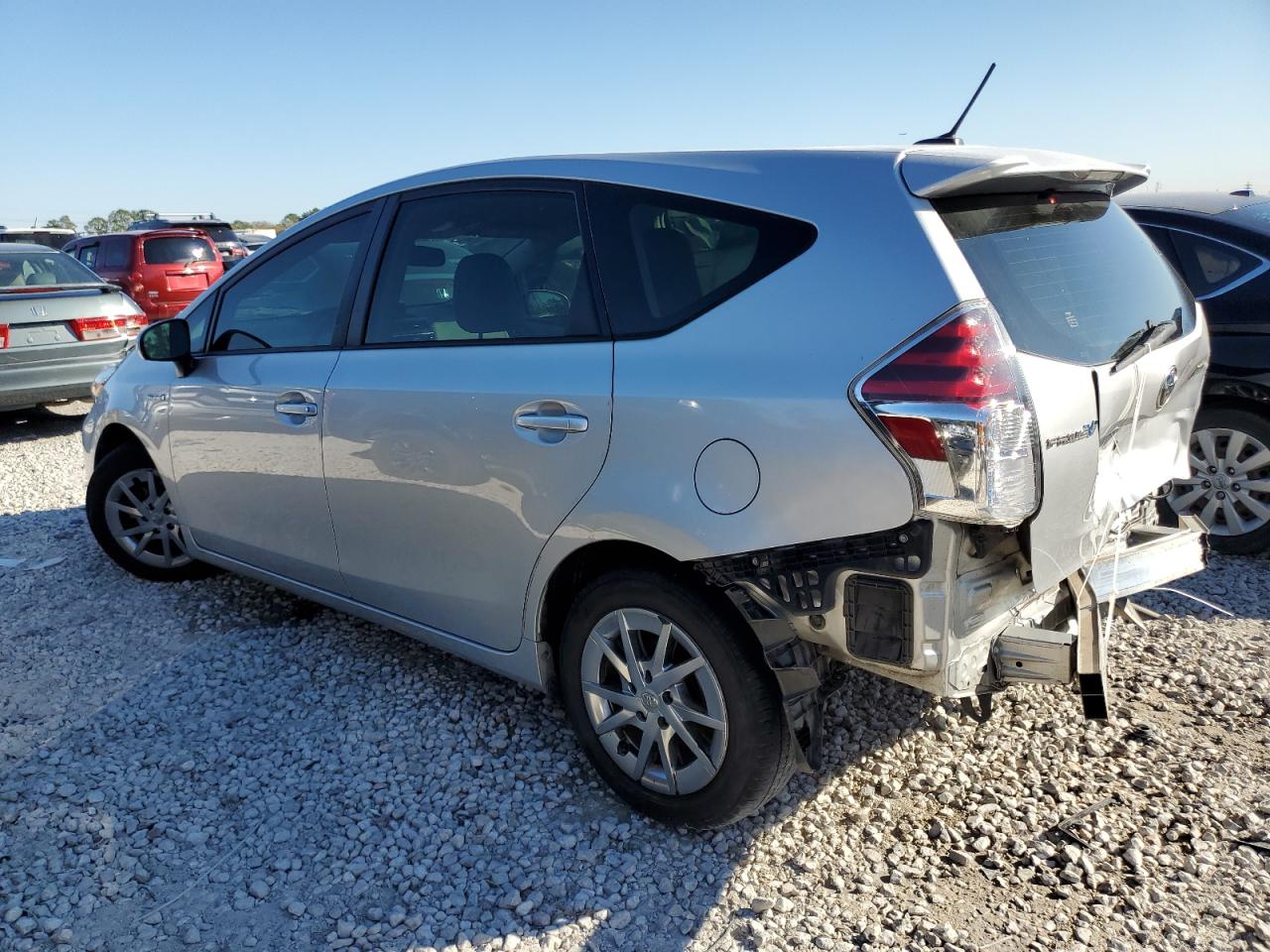 Изображение 2 2016 TOYOTA PRIUS V  2016 с VIN JTDZN3EU3GJ051759
