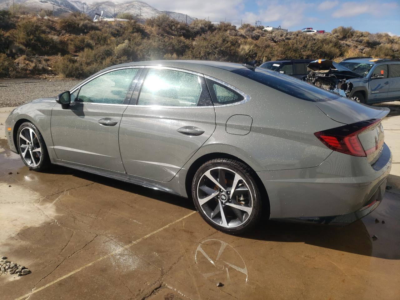 Image 2 of 2021 HYUNDAI SONATA SEL PLUS 2021 with VIN 5NPEJ4J28MH067772