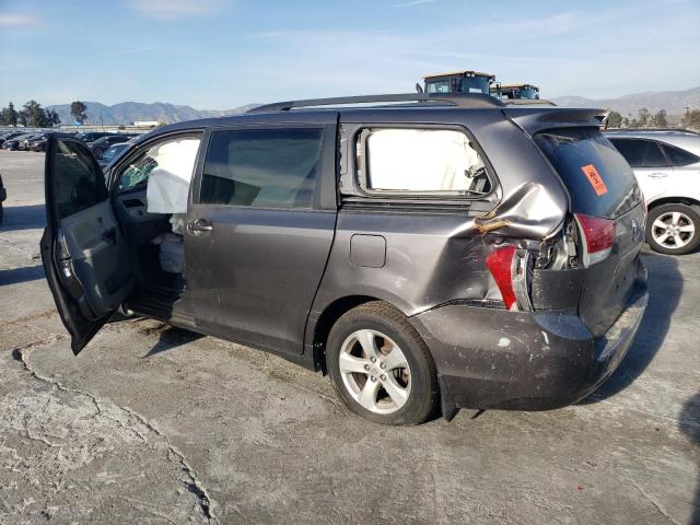 Изображение 2 2013 TOYOTA SIENNA LE 2013 с VIN 5TDKK3DC1DS386567