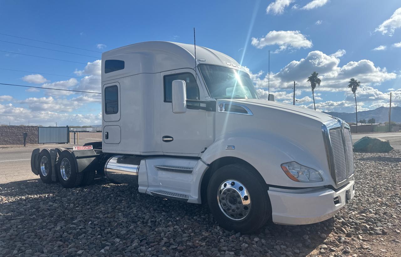 2020 KENWORTH CONSTRUCTION T680 2020 image