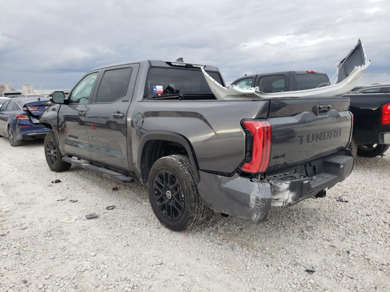 Изображение 2 2024 TOYOTA TUNDRA CREWMAX LIMITED 2024 с VIN 5TFWA5DB8RX130757
