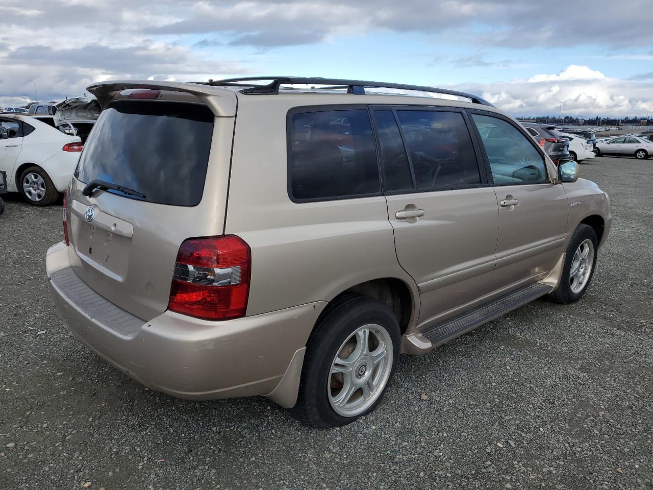Изображение 3 2004 TOYOTA HIGHLANDER  2004 с VIN JTEEP21A840025301