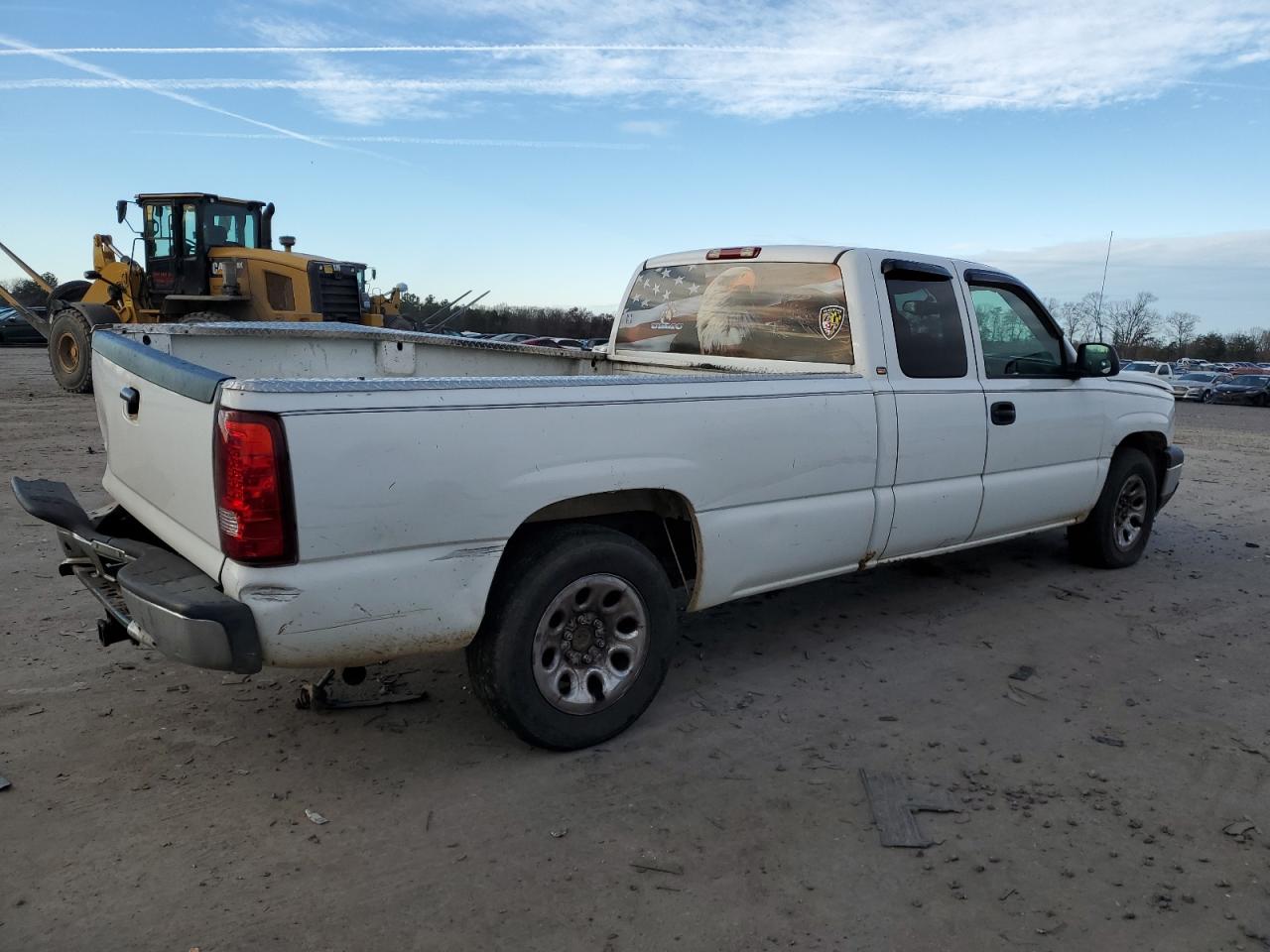 Obraz 3 z 2005 CHEVROLET SILVERADO C1500 2005 z VIN 1GCEC19T85E326655