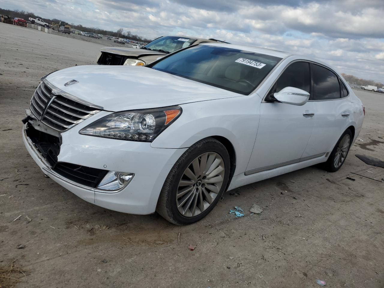 Image 1 of 2016 HYUNDAI EQUUS SIGNATURE 2016 with VIN KMHGH4JH2GU101946
