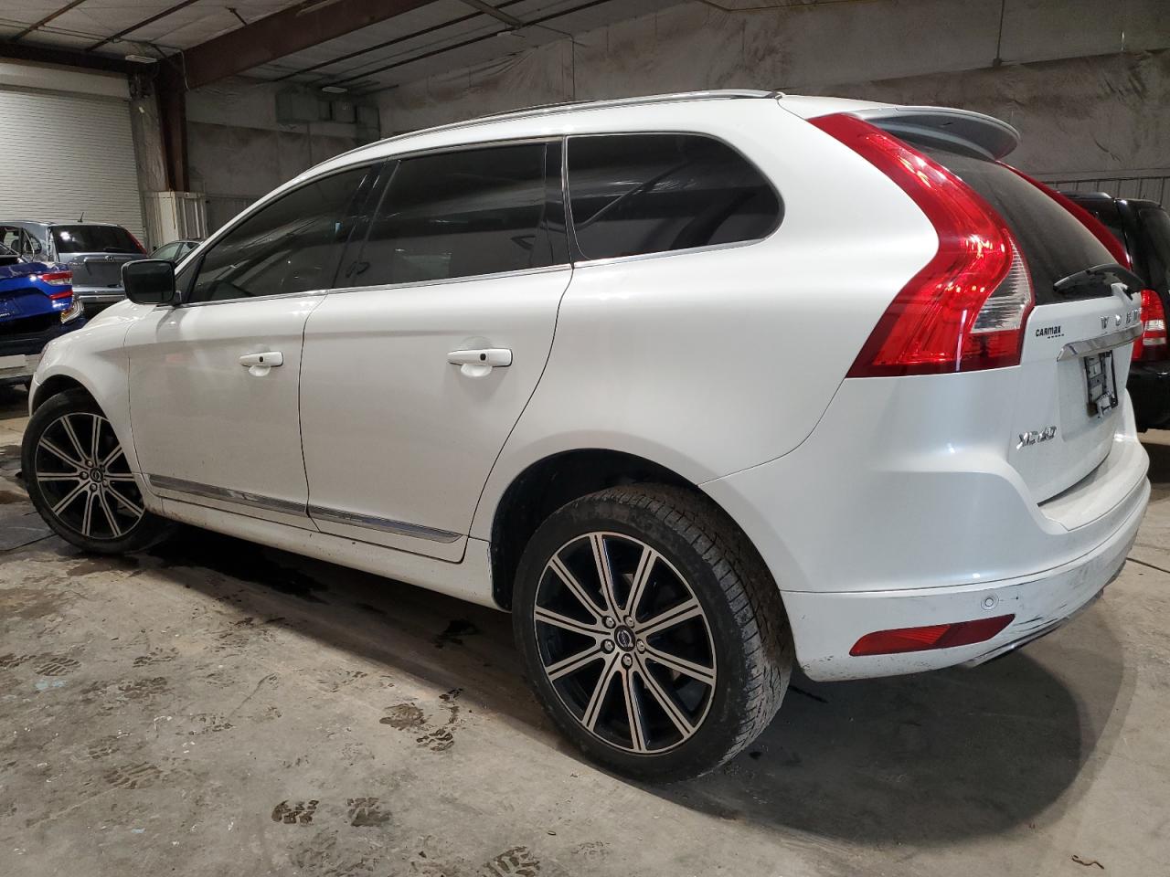 Изображение 2 2015 VOLVO XC60 T5 PREMIER 2015 с VIN YV440MDK6F2761338