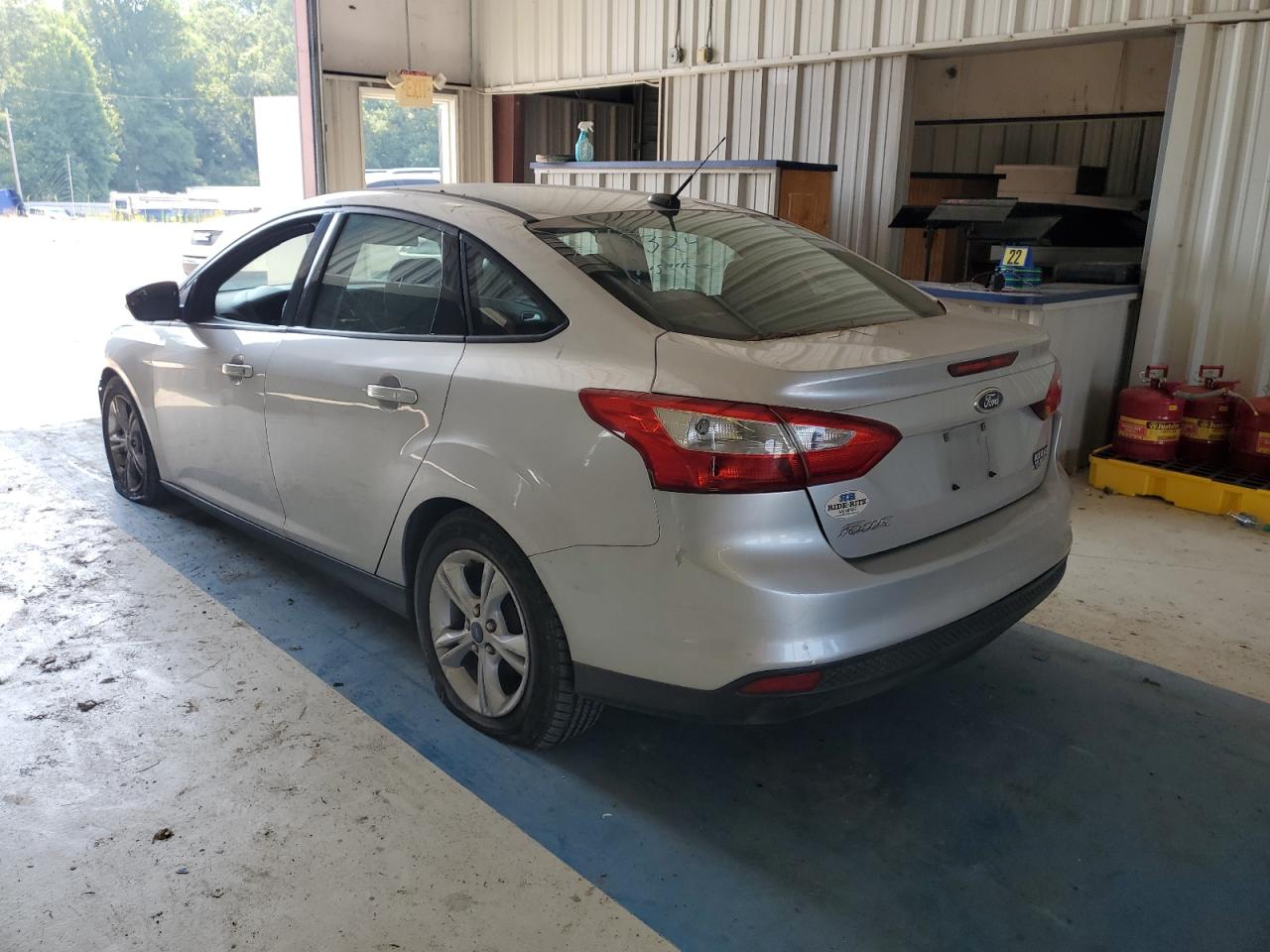 Image 2 of 2014 FORD FOCUS SE 2014 with VIN 1FADP3F21EL408381