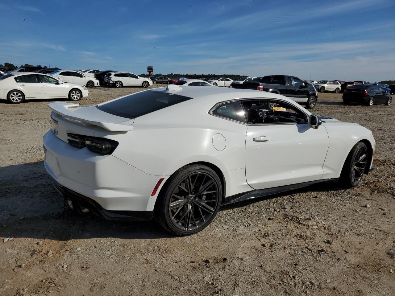 Изображение 3 2022 CHEVROLET CAMARO ZL1 2022 с VIN 1G1FK1R69N0102558