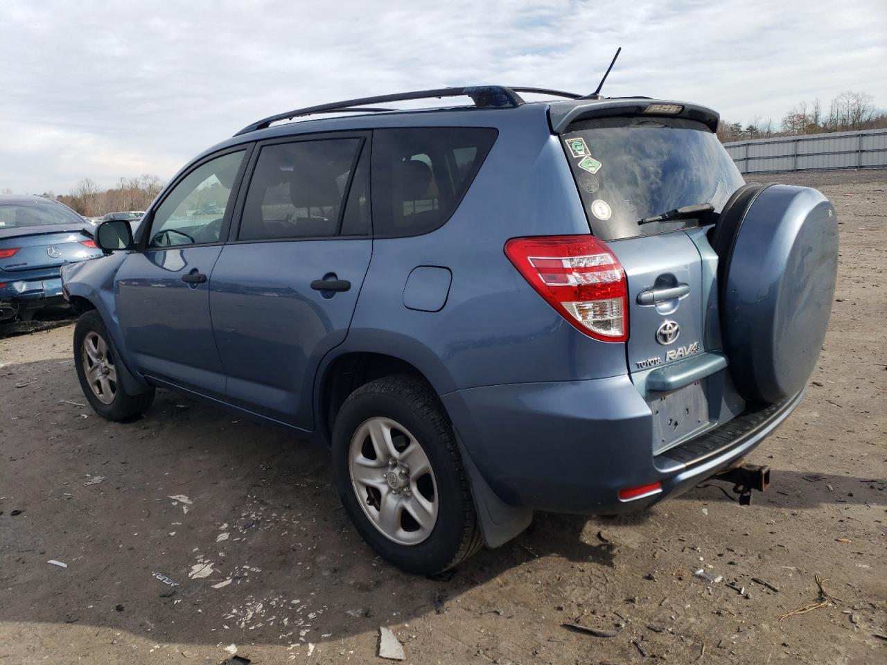 Image 2 of 2009 TOYOTA RAV4  2009 with VIN JTMBF35VX95006515