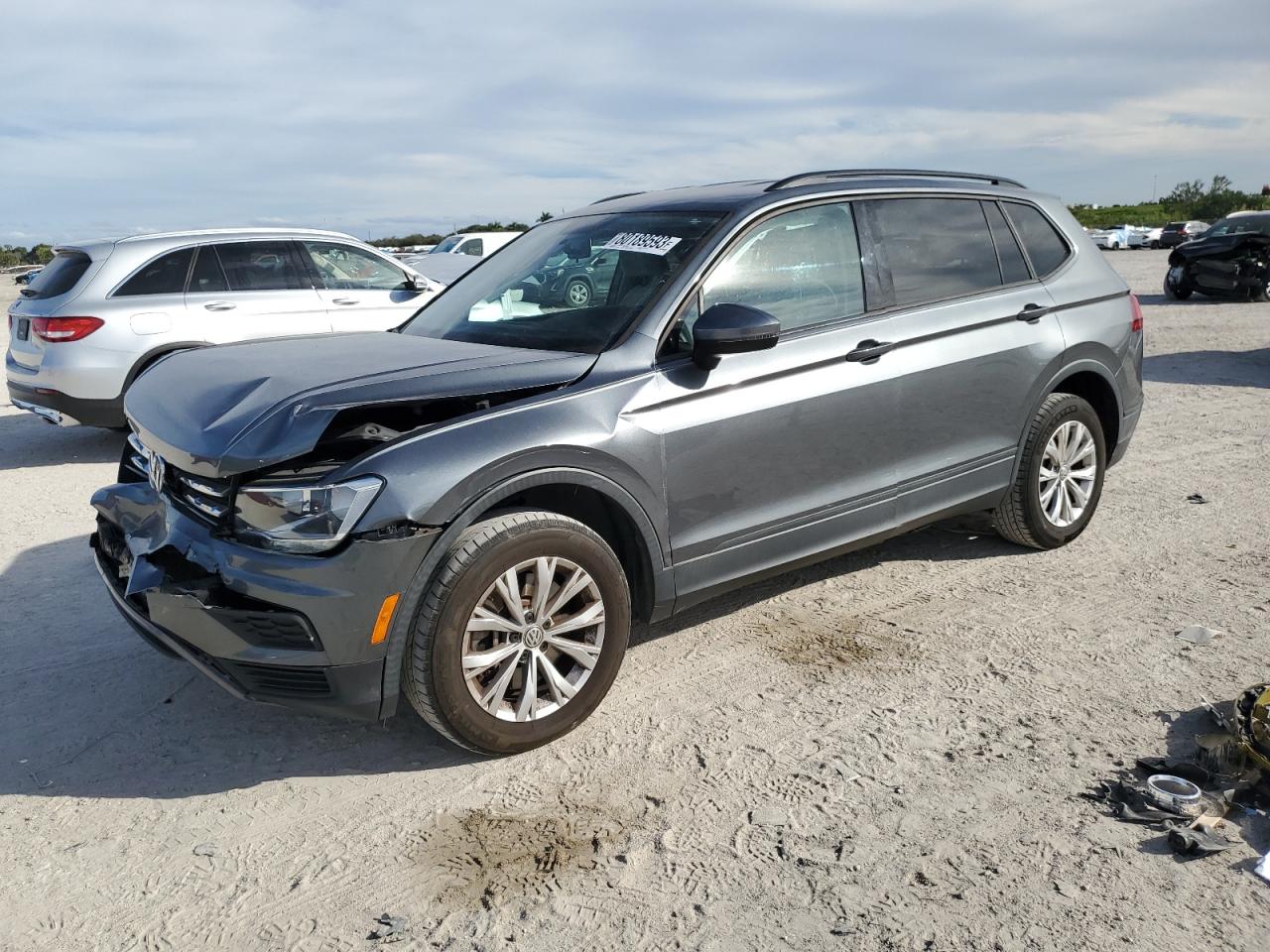 2018 VOLKSWAGEN TIGUAN S 2018 image