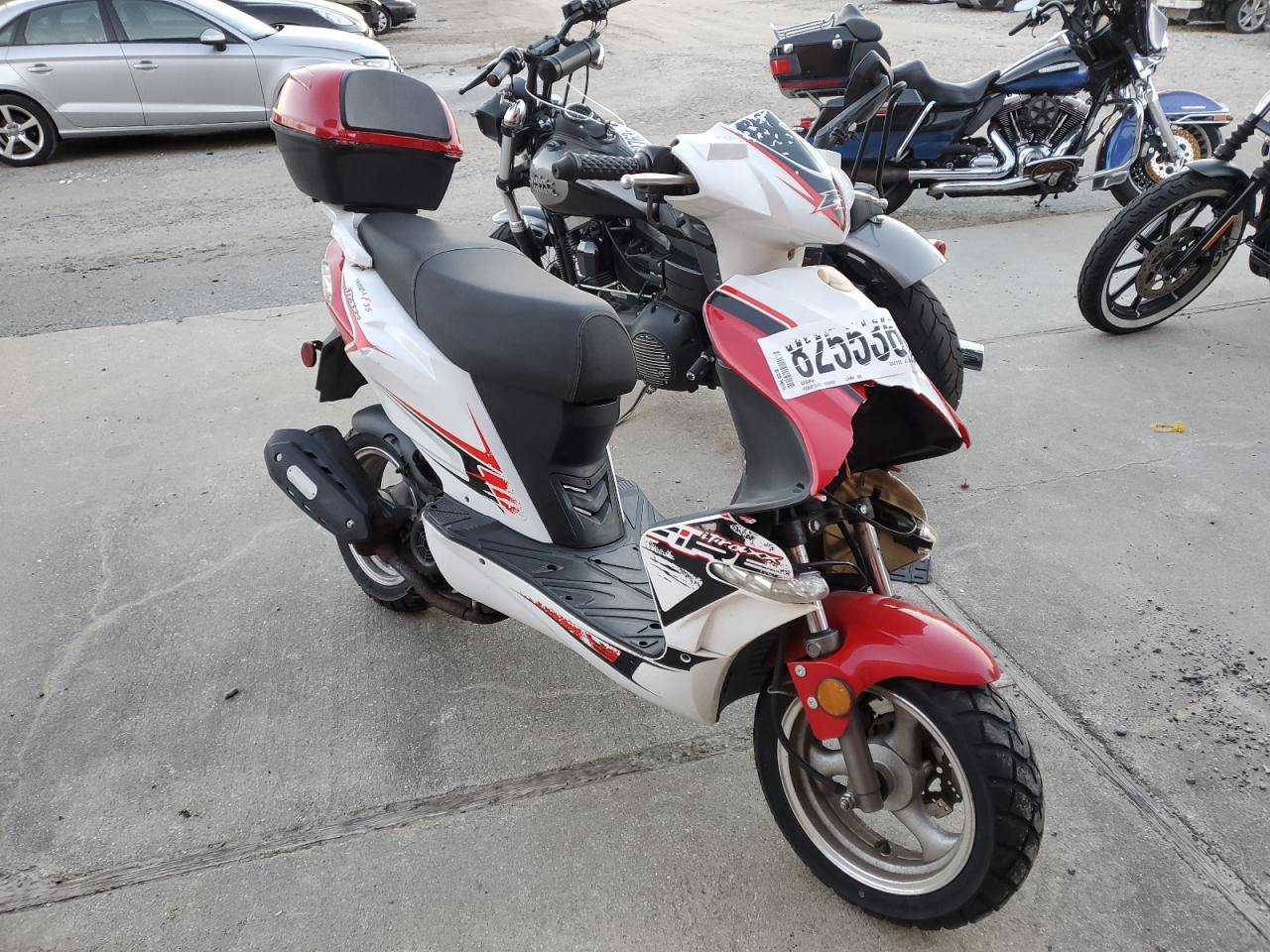 Изображение 2019 YONG MOPED 2019